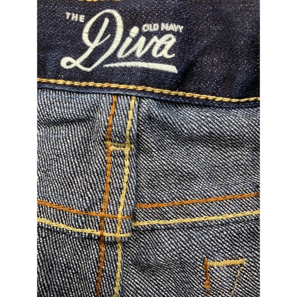 Old Navy Diva Cut Off Short - Picture 3 of 4